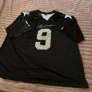 SHEIN Black and White Graphic Jersey